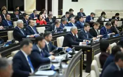 В Казахстане депутатов Курултая хотят избирать на пять лет