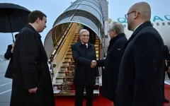 Токаев прилетел с рабочим визитом в Москву