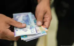 Казахстанец лишился машины из-за перебитого VIN, но продолжает платить кредит
