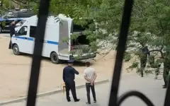 В Актау полицейский насмерть сбил полуторагодовалого ребенка во дворе жилого дома
