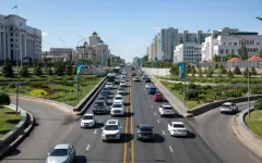 Борьбу с хаотичной парковкой усилили в Астане