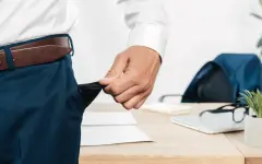 В Минтруда прокомментировали данные о снижении средней зарплаты казахстанцев