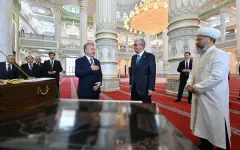 Президент Узбекистана восхитился расцветом Туркестана и назвал его символом единства