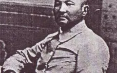 Содержал сирот, жертвовал на школы