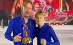 Денег Рудковской должен?: сын Евгения Плющенко провалил культовый номер отца с Димой Биланом