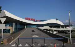 В аэропорту Алматы изменили схему въезда: водителям дали новые правила