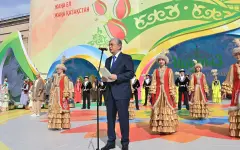 Токаев поздравил казахстанцев с праздником Курбан айт