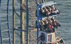 Подростки четыре часа провисели на американских горках в США