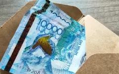 Зарплаты в конвертах: уходит ли казахстанский бизнес в тень