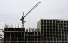 В Алматы строительные компании и подрядчиков массово лишают лицензий: названа причина