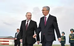 Путин поблагодарил Токаева за поддержку русского языка