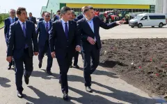 Бектенов проверил развитие сельского хозяйства в СКО