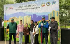 Более семи тысяч человек приняли участие в общегородских субботниках в Алматы