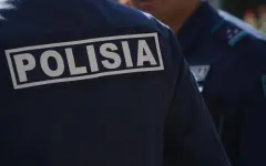В Астане мужчина снял деньги с найденной карточки и был задержан