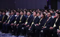 В Астане начал работу II Съезд партии «Әділет»