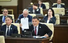 Депутат заявил об аффилированности ЧСИ и нотариусов с микрокредитными организациями